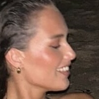 Еббі Егглетон Оголені