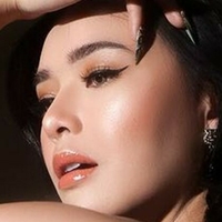 Аманда Манопо Оголені