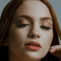 анаандрадеофициал Оголені