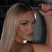 Анастасія Хел Оголені