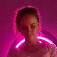 Анастевша Оголені