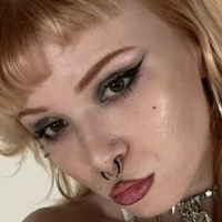 Енджелбейбітейр Оголені