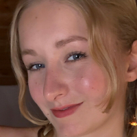 Анна Ліндт Оголені