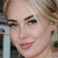 Анна Лоре Дана Оголені