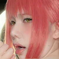 Аріса Нгуєн Оголені