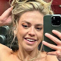 Еш Кеш Оголені