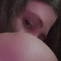 Еспен Люсі Оголені