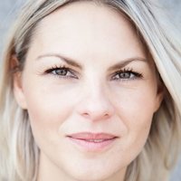 Ауста Ліа Йесперсен Оголені