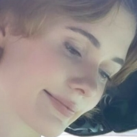 Авалон Уоррен Оголені