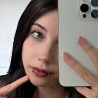 АваЛавІксО Оголені