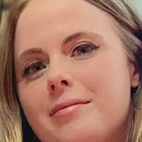 Бебі Фоун Фрі Оголені