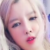 Бао Бао Оголені