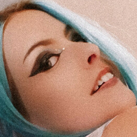 Бетані Смайл Оголені