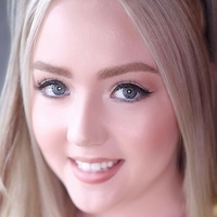 Боббі Адор Оголені