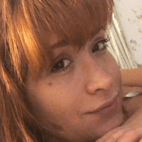 Бріни Де Лает Оголені
