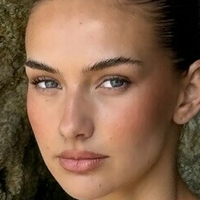 Бріттані Гамільтон Оголені