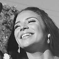 Каріна Діас Оголені