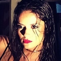 Карла Осса Оголені