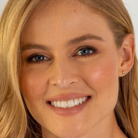 Каро Франко Оголені