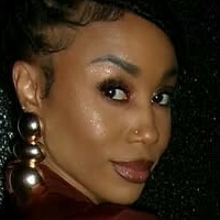 Чені Марі Оголені