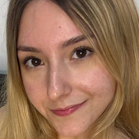 Клаудія Оголені