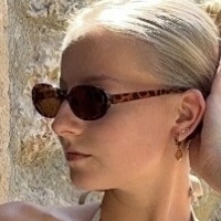 Коліендк Оголені