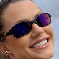 Кристиане Пресото Оголені