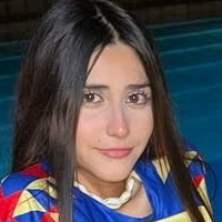 Дені Гіс Оголені