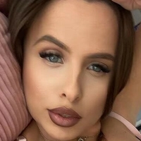 Дебора Лоу Оголені