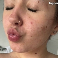 Дьортибентерингблонд Оголені