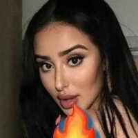 Донія Сомрані Оголені