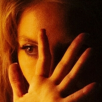 Дора Джар Оголені