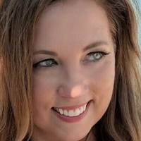 Доктор Меліса Ньюман Оголені