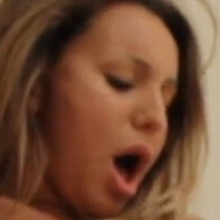 Айлін С’ю Оголені