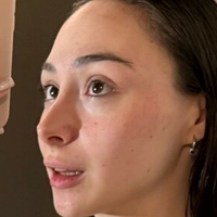 Елені Фіру Оголені