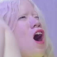 Еліф Блонд Оголені