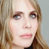 Елізабет Кемп Оголені