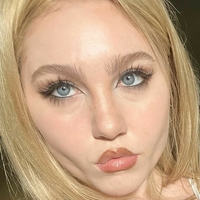 Елла Андерсон Оголені