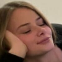 Емілі Дрімс Оголені