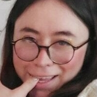 Емілі Перл Оголені