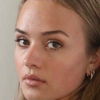 Емма Хантер Самгудіц Оголені