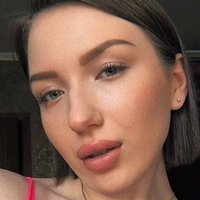 Емма Лав Ю Оголені