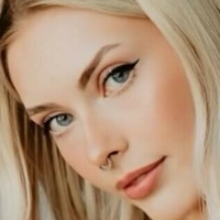 Емма Сент Джеймс: Тема для обговорення Оголені