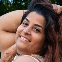 еммапір Оголені