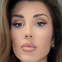 Еріка Пауелл Оголені