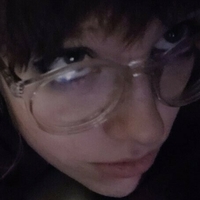 Естель Дезайр Оголені