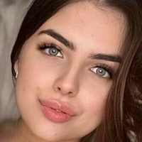 Єва Елфі Оголені