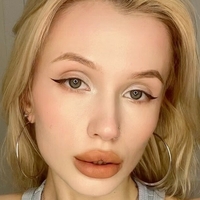 Евавіір Оголені