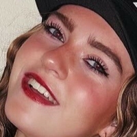 Фіона Одл Оголені