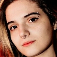 Габріела Лічі Оголені